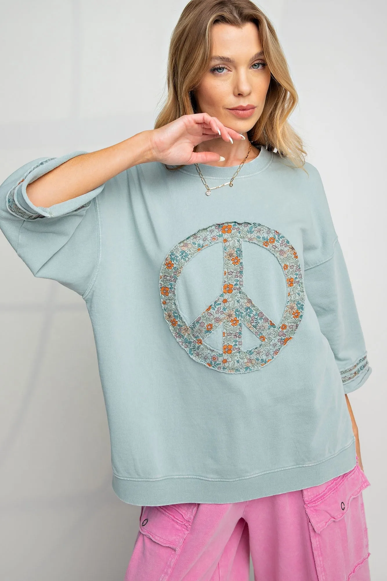 Easel Mineral Washed Terry Floral Peace Top